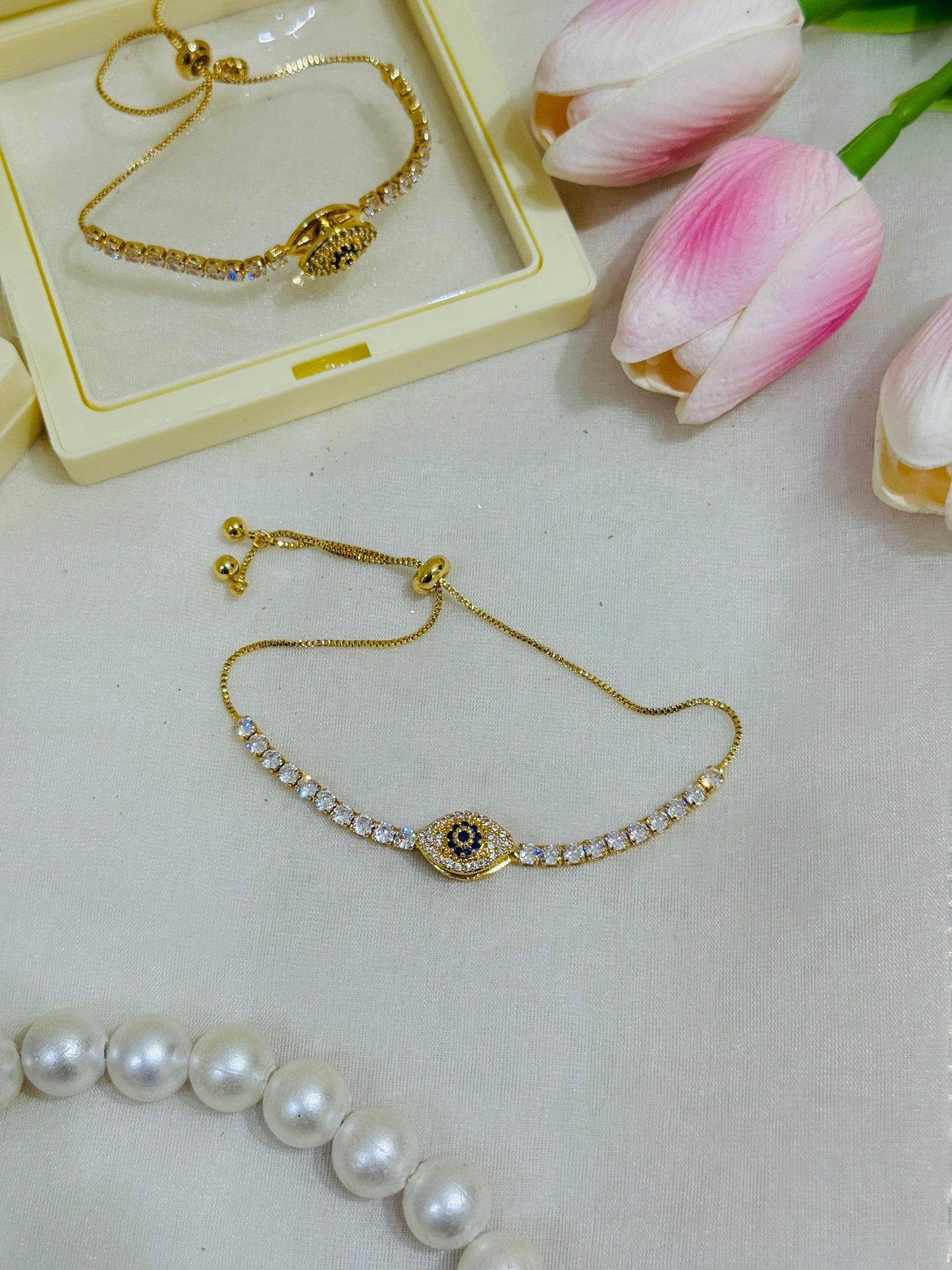 Zircon Glaze Eye