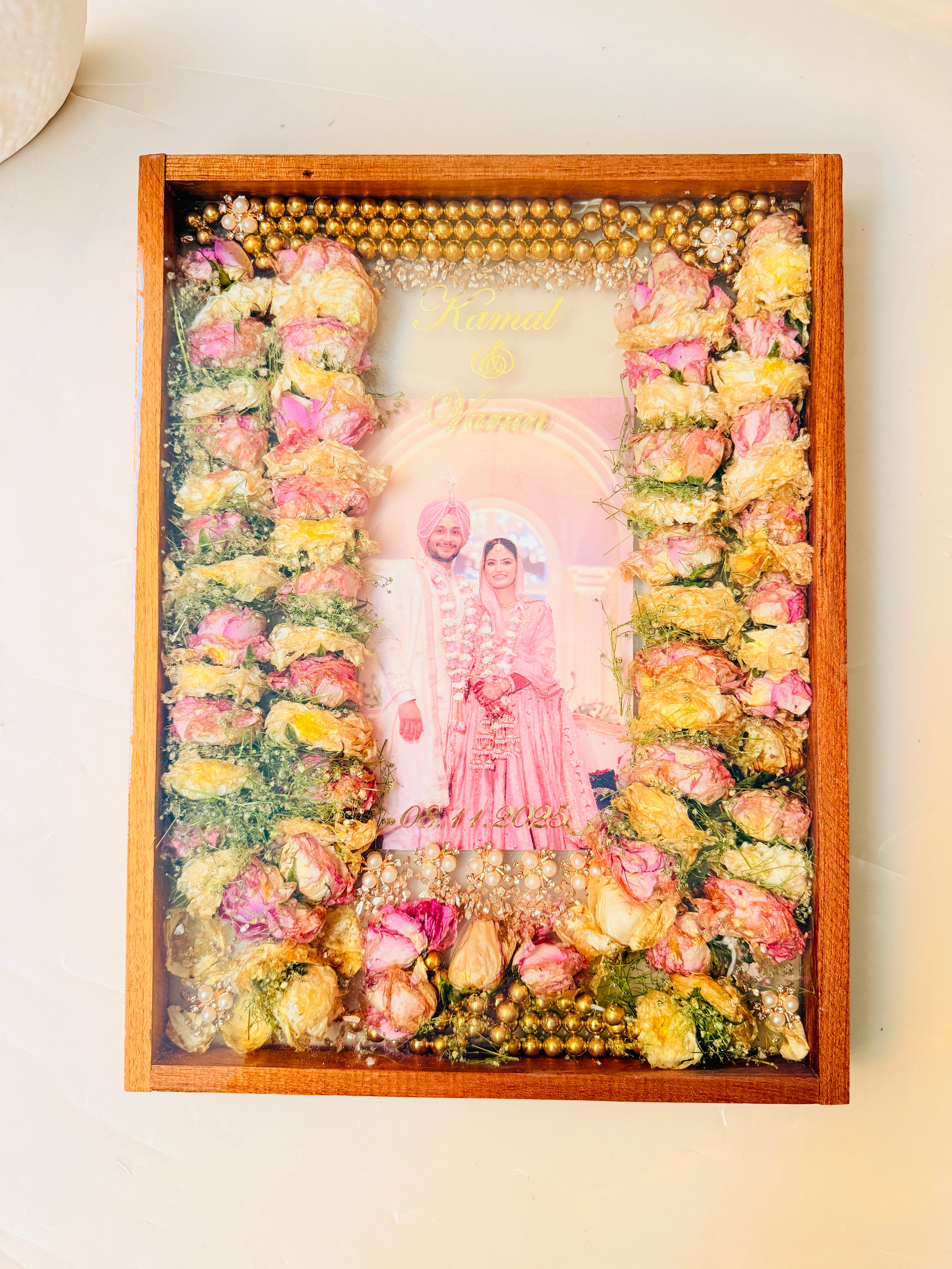 Luxury varmala preservation photo frame by Blissta
