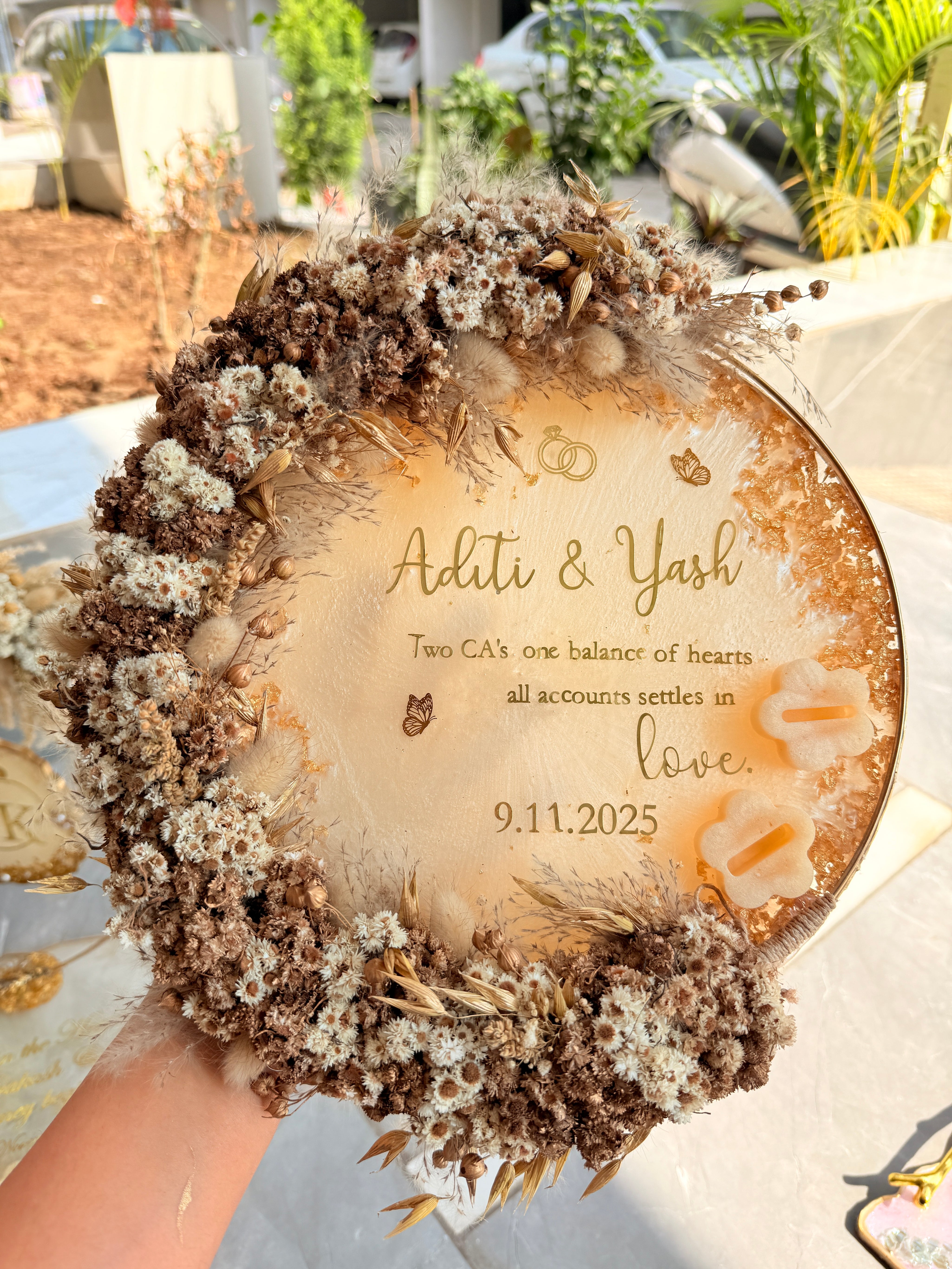 Luxury resin engagement platter for ring exchange