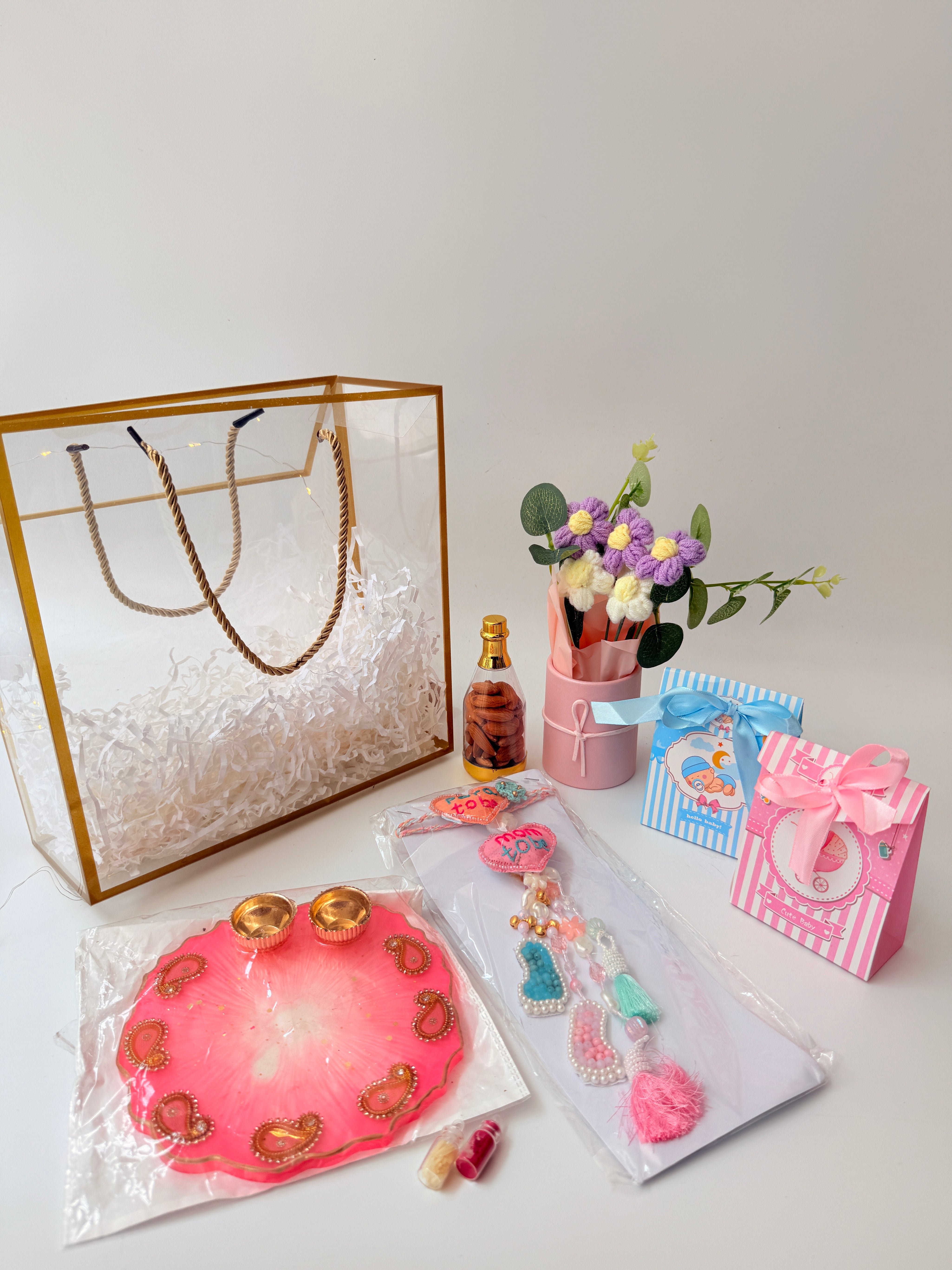 Mom to be and Papa to be Hamper - Little Miracle Box