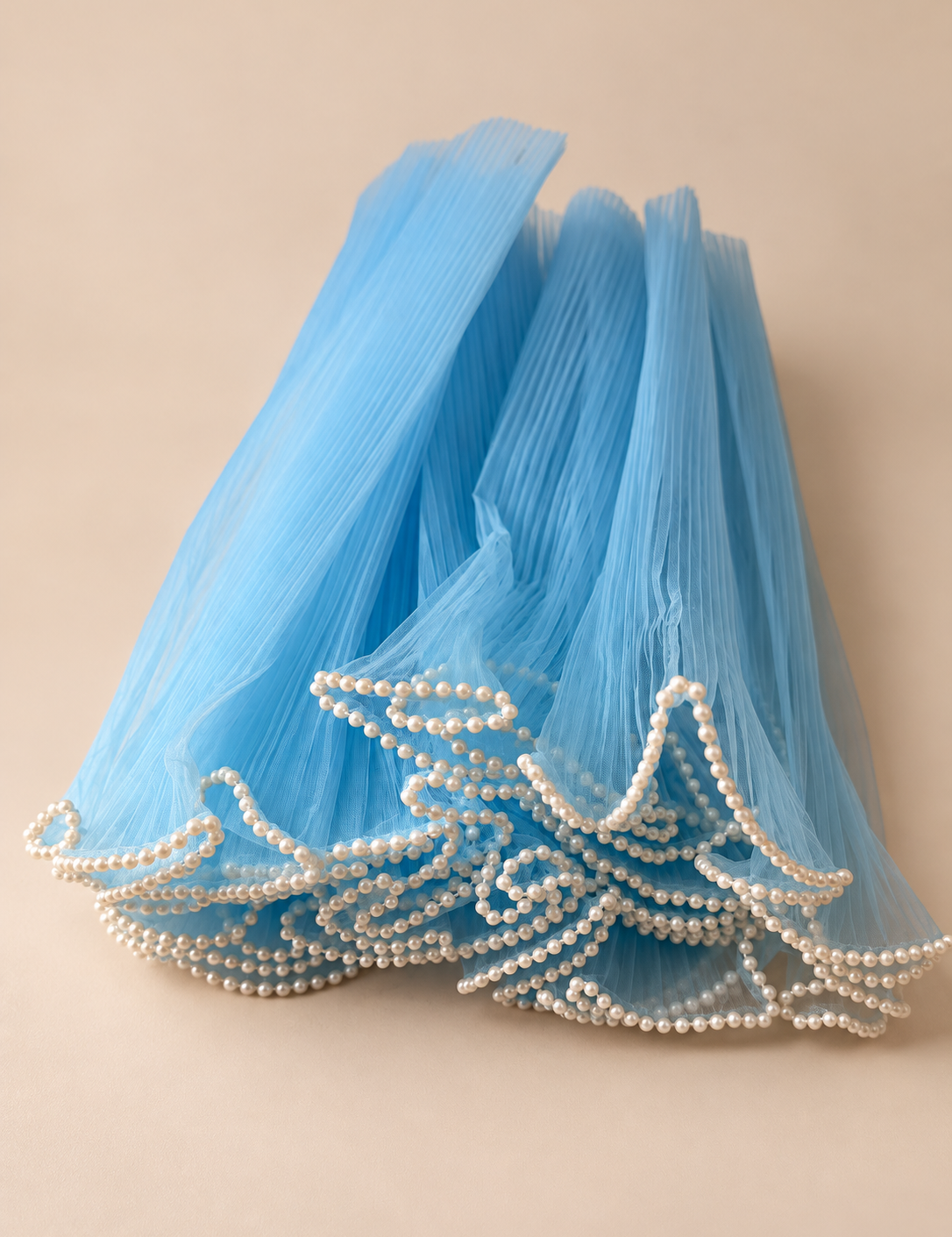Wave Wrapping mesh with Pearl (3.7 Yards)