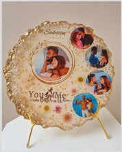 Romantic resin photo frame for anniversary gifting