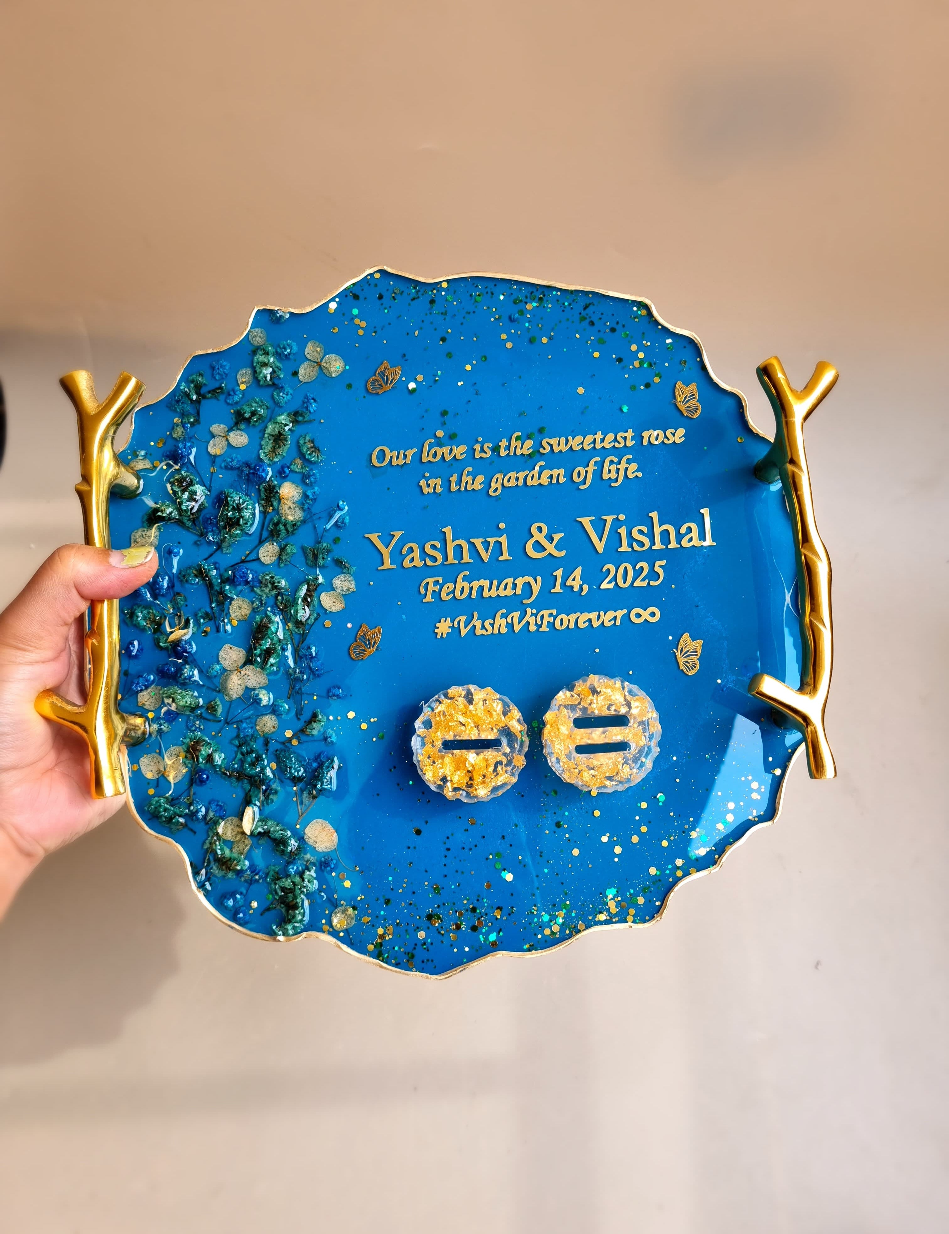 Artistic resin platter for engagement ceremony decor
