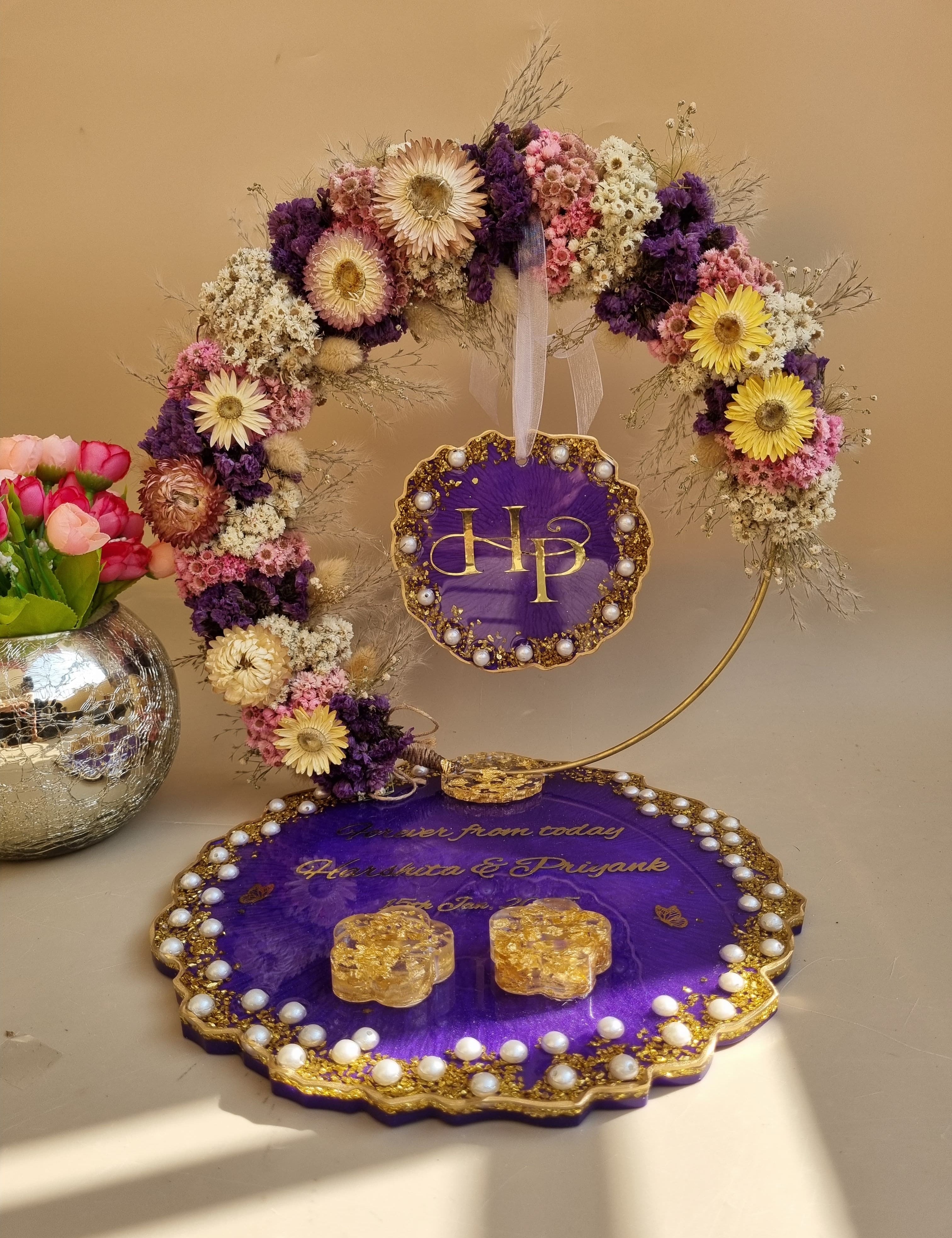 Luxury resin engagement platter for ring exchange