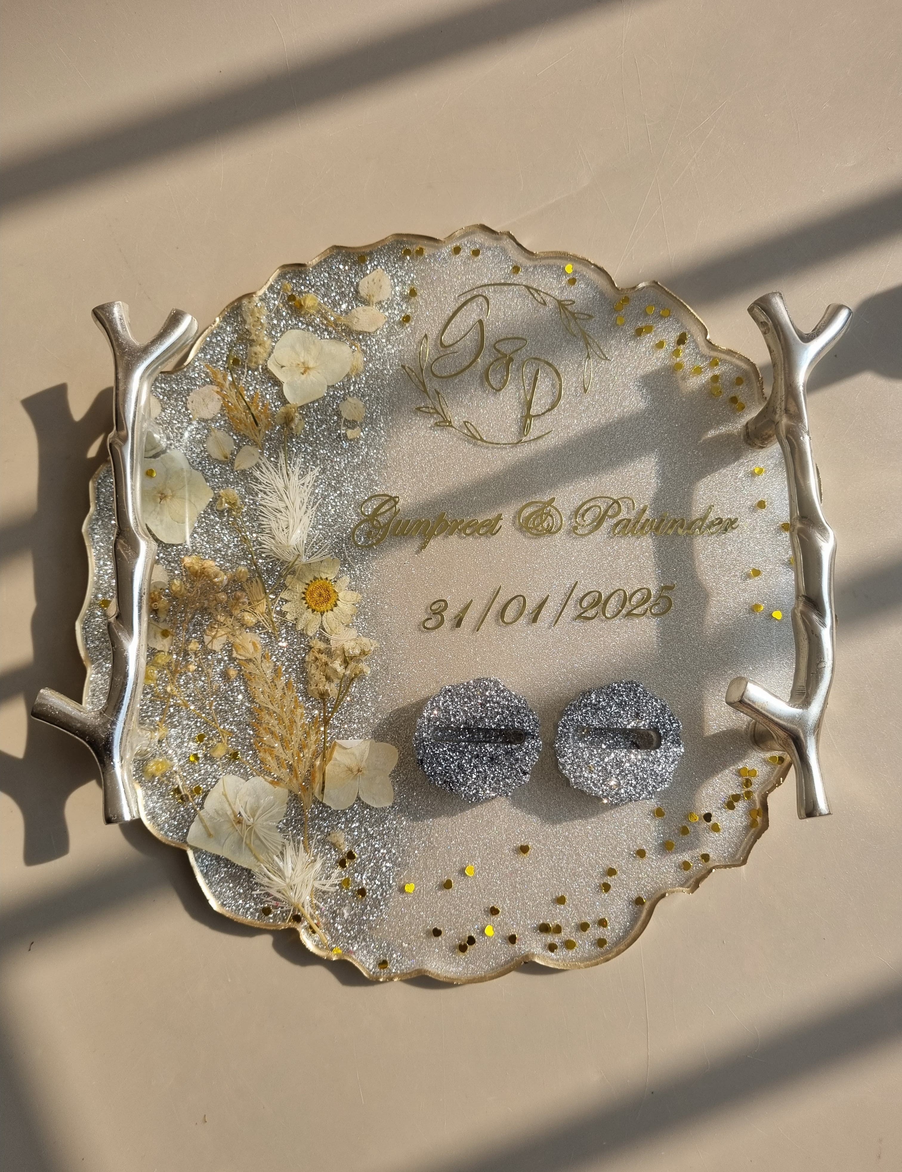 Artistic resin platter for engagement ceremony decor