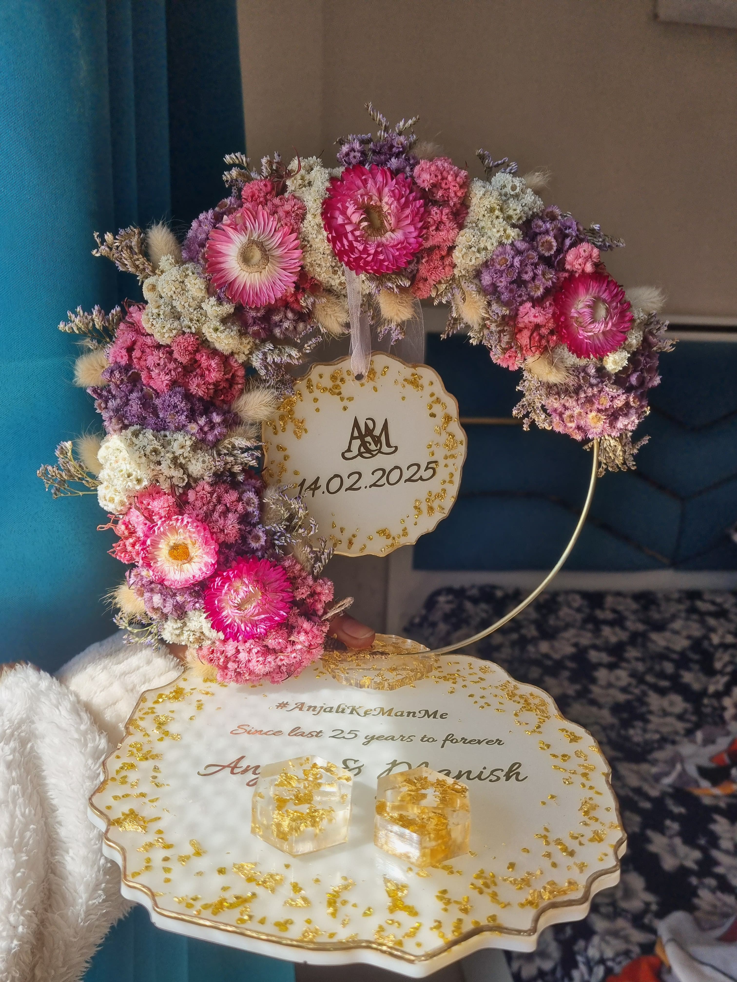 Luxury resin engagement platter for ring exchange