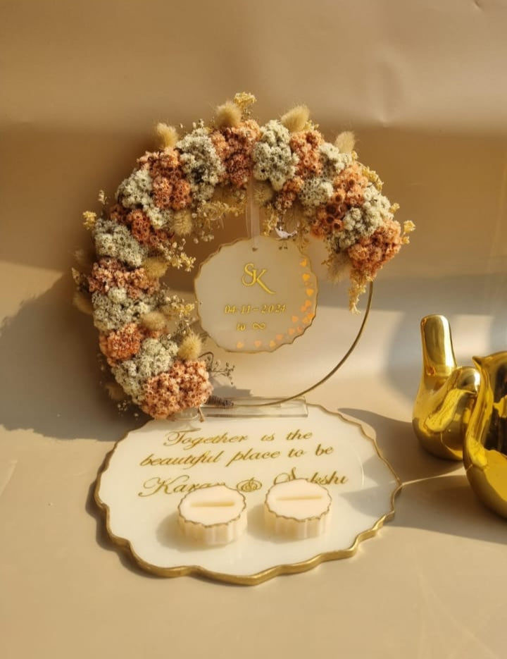 Decorative resin platter for engagement rituals