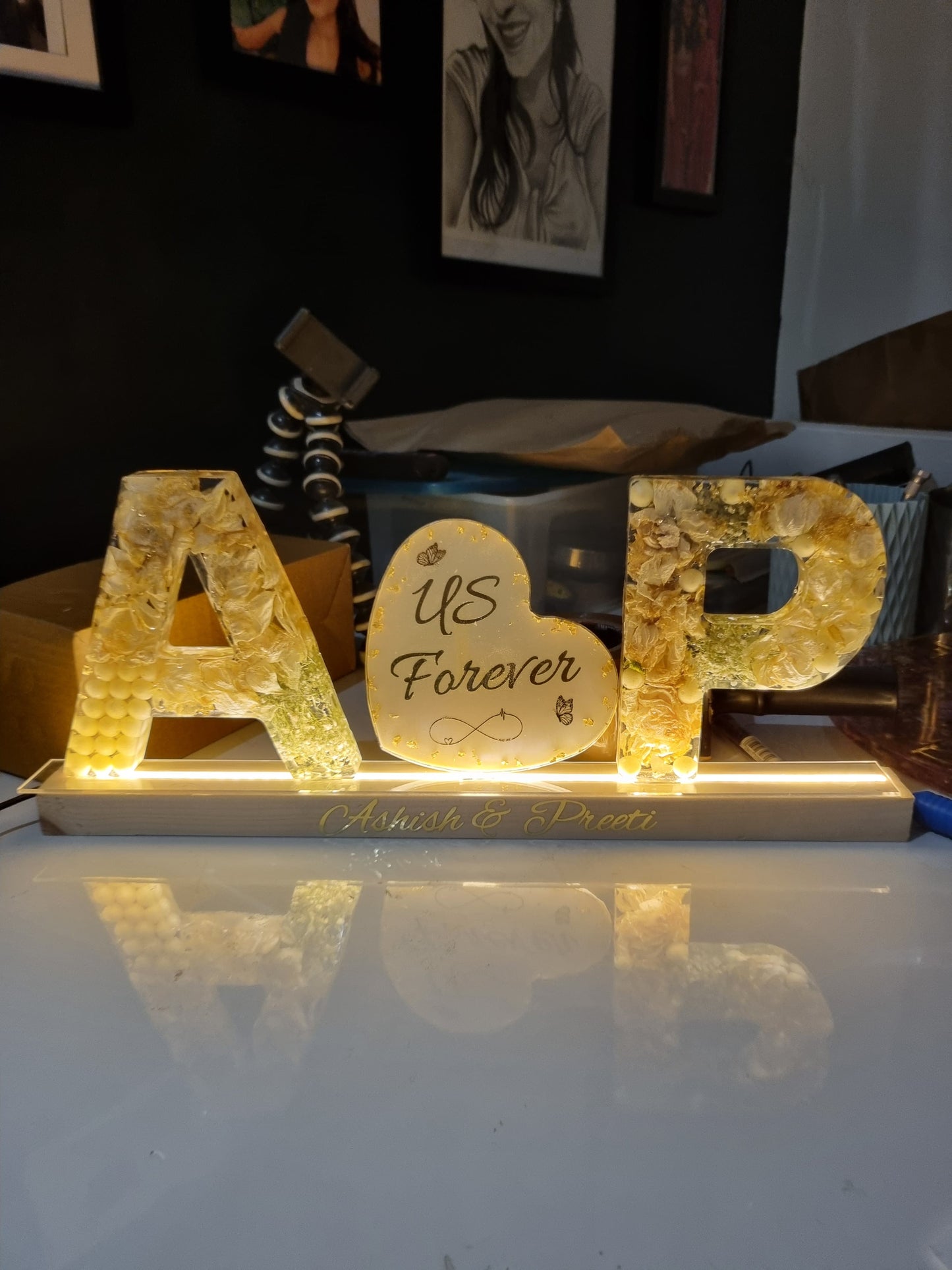 Initials lamp with heart