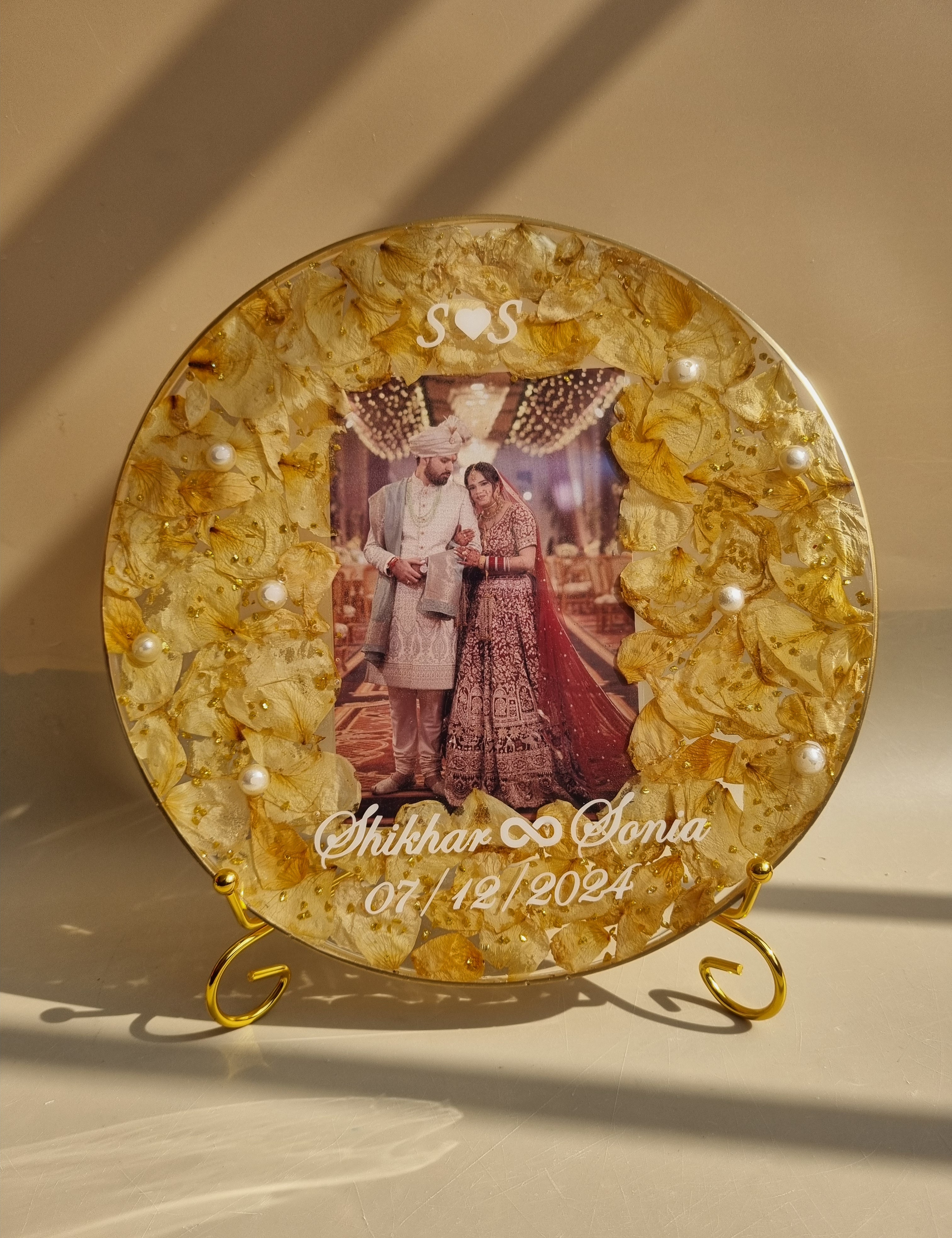 Luxury varmala preservation photo frame by Blissta 